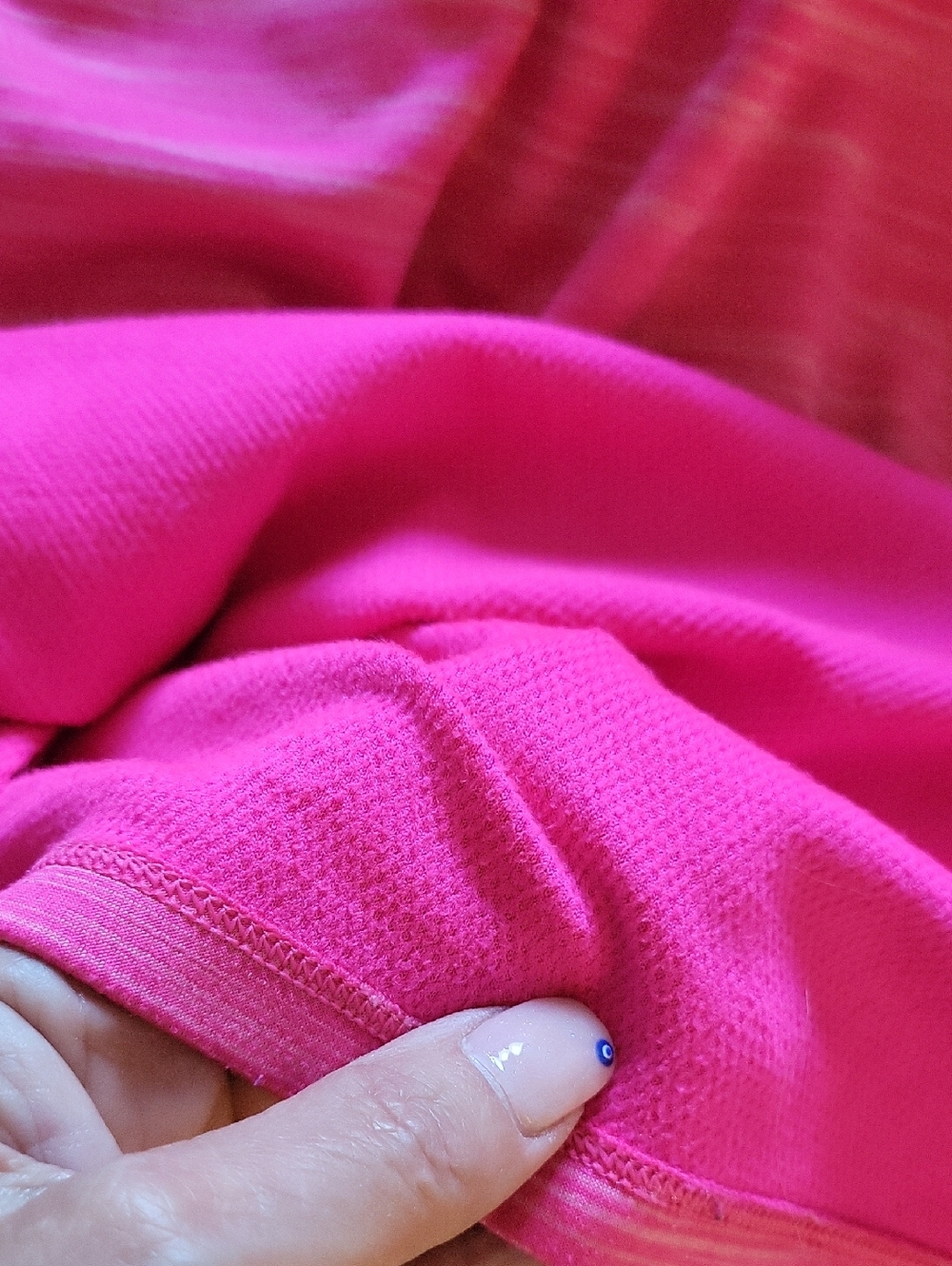 UNDER ARMOUR Bright Pink Turtleneck Pullover - Picture 12 of 12